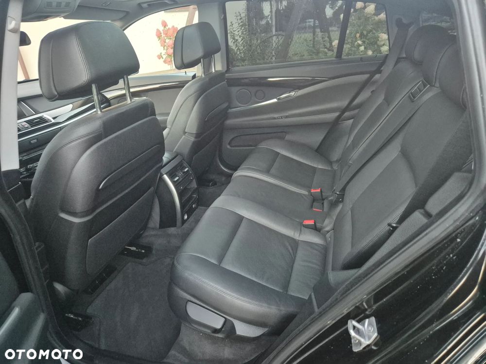 BMW 5GT - 27