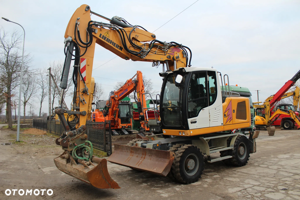Liebherr A 914