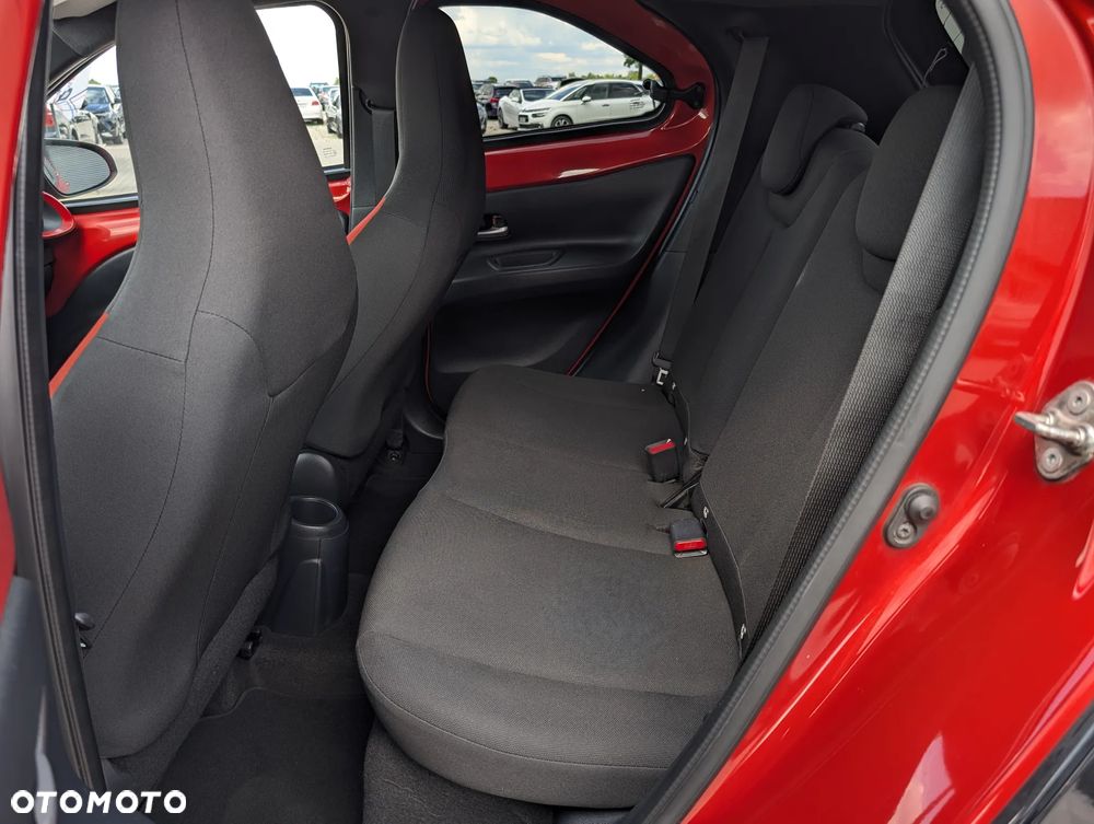 Toyota Aygo X x-shift x-style - 36