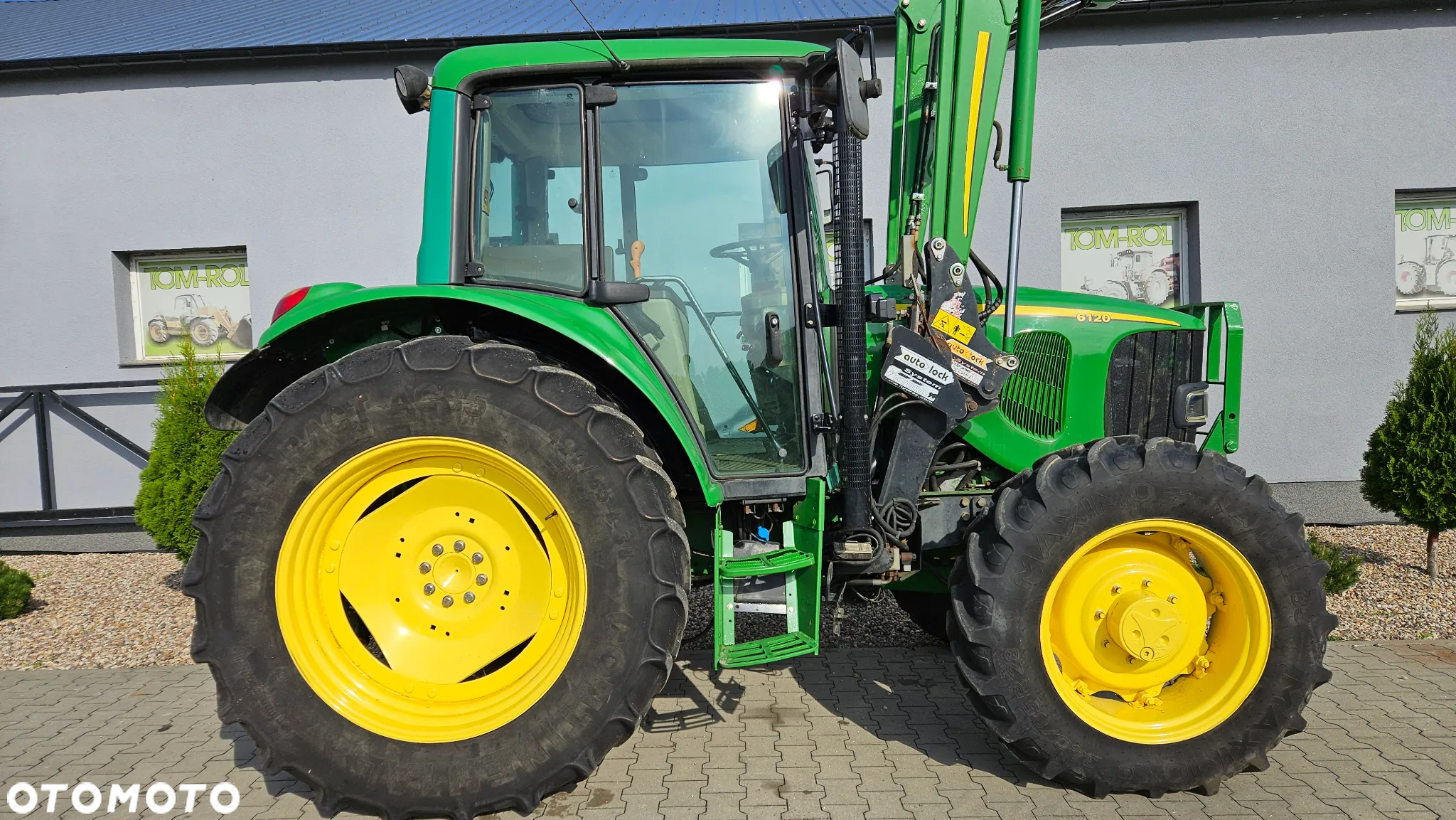 John Deere 6120 - 17