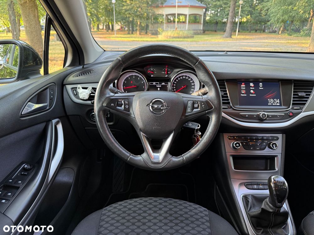 Opel Astra - 34
