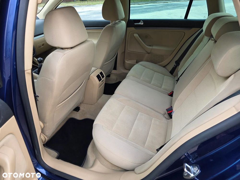 Volkswagen Golf 1.4 TSI Highline - 11