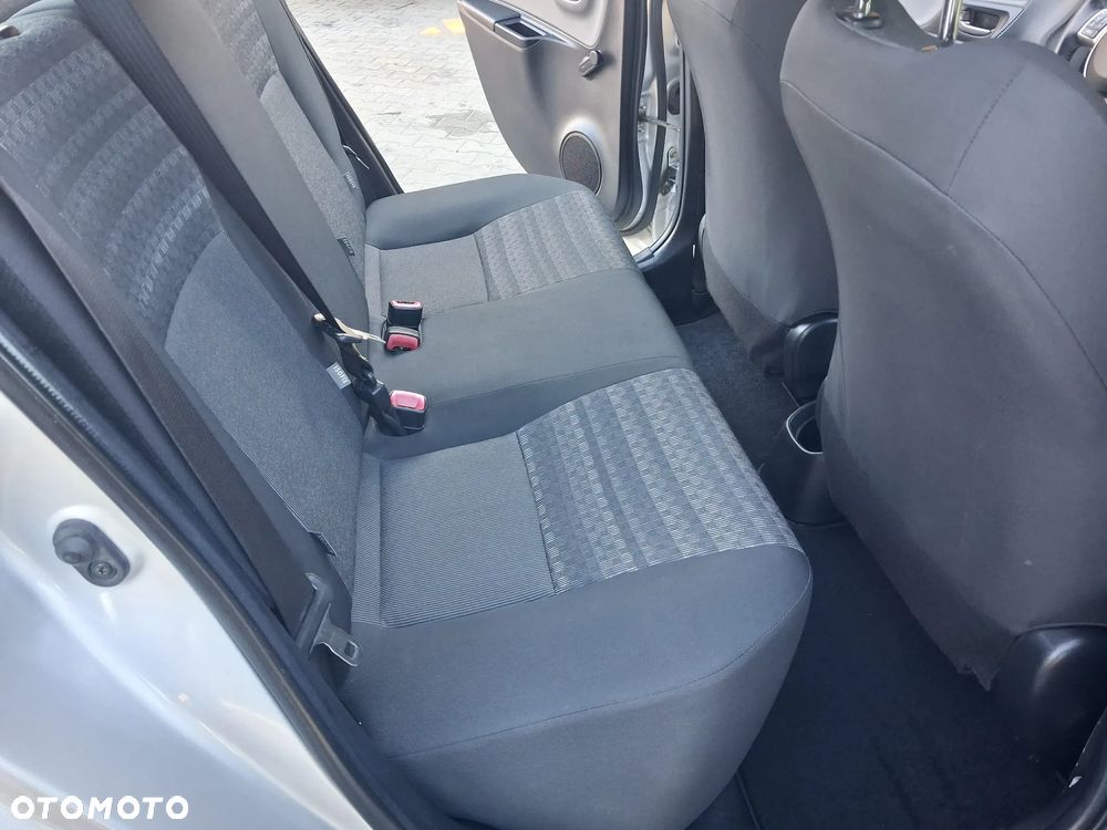 Toyota Yaris 1.0 Premium - 31