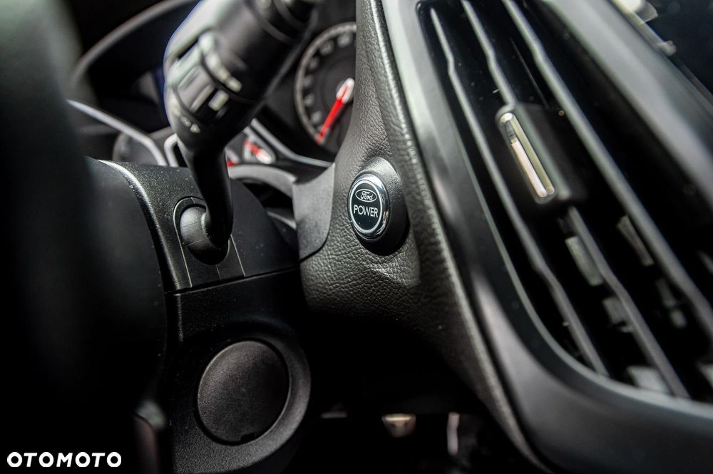 Ford Focus - 35