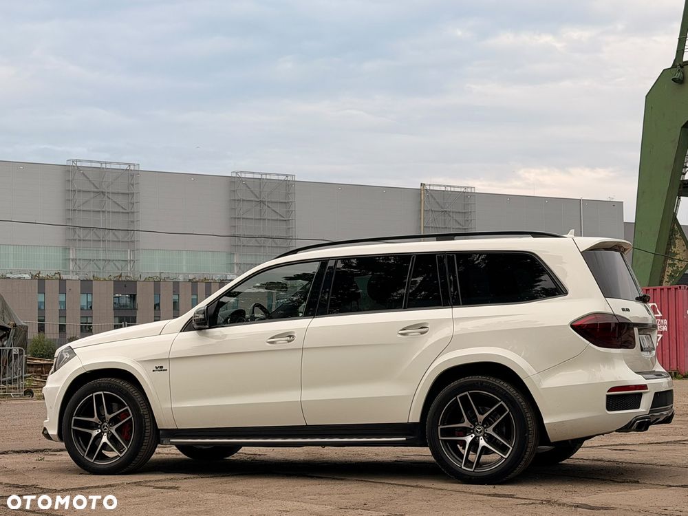 Mercedes-Benz GL 63 AMG - 13