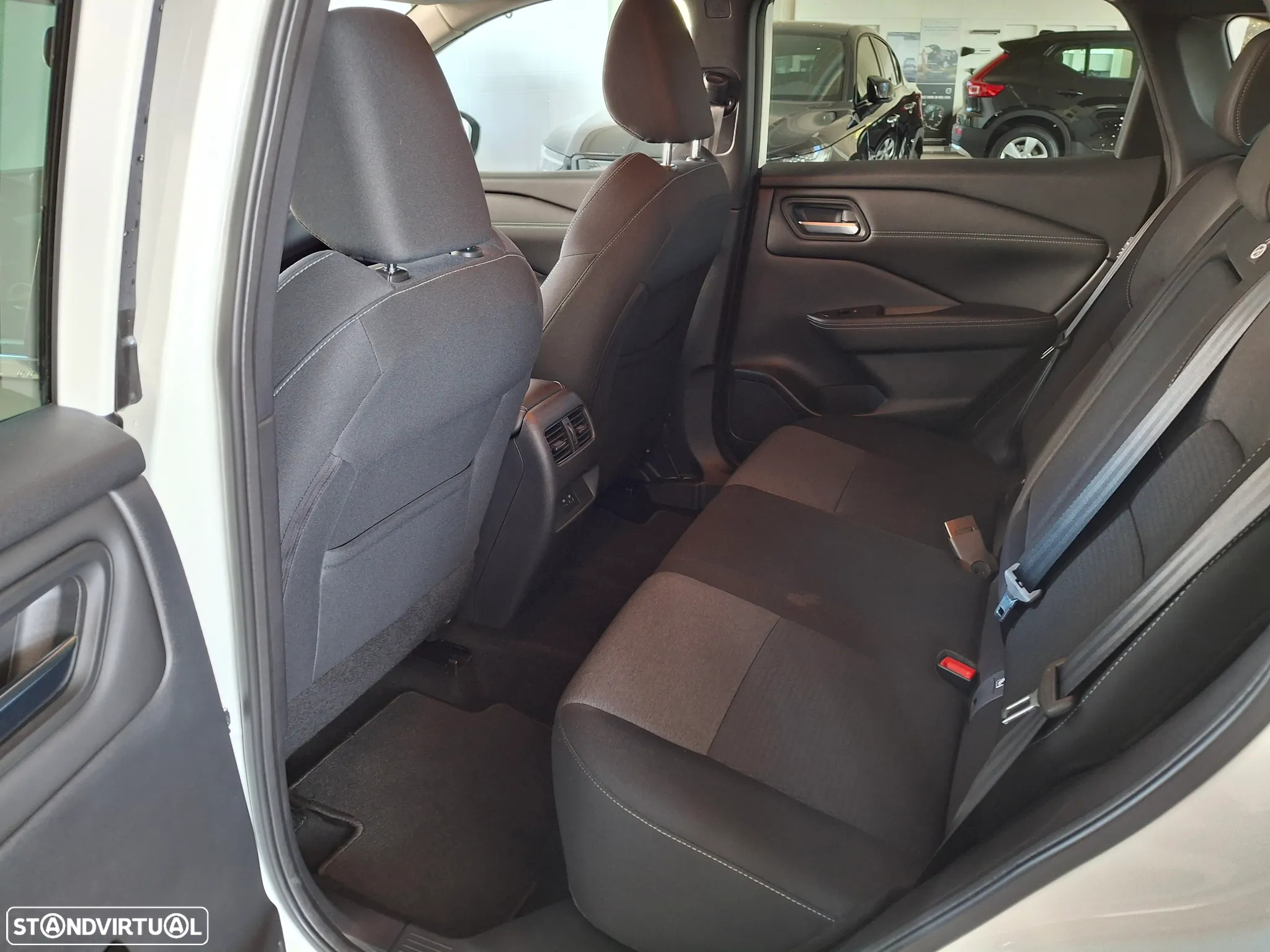 Nissan Qashqai 1.3 DIG-T N-Connecta LED - 6