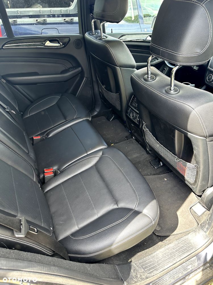 Mercedes-Benz ML - 7