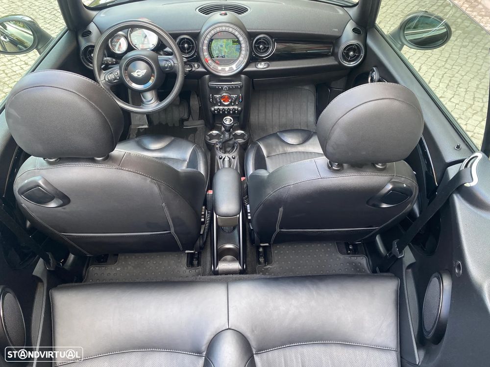 MINI 3 Portas Cooper D - 55