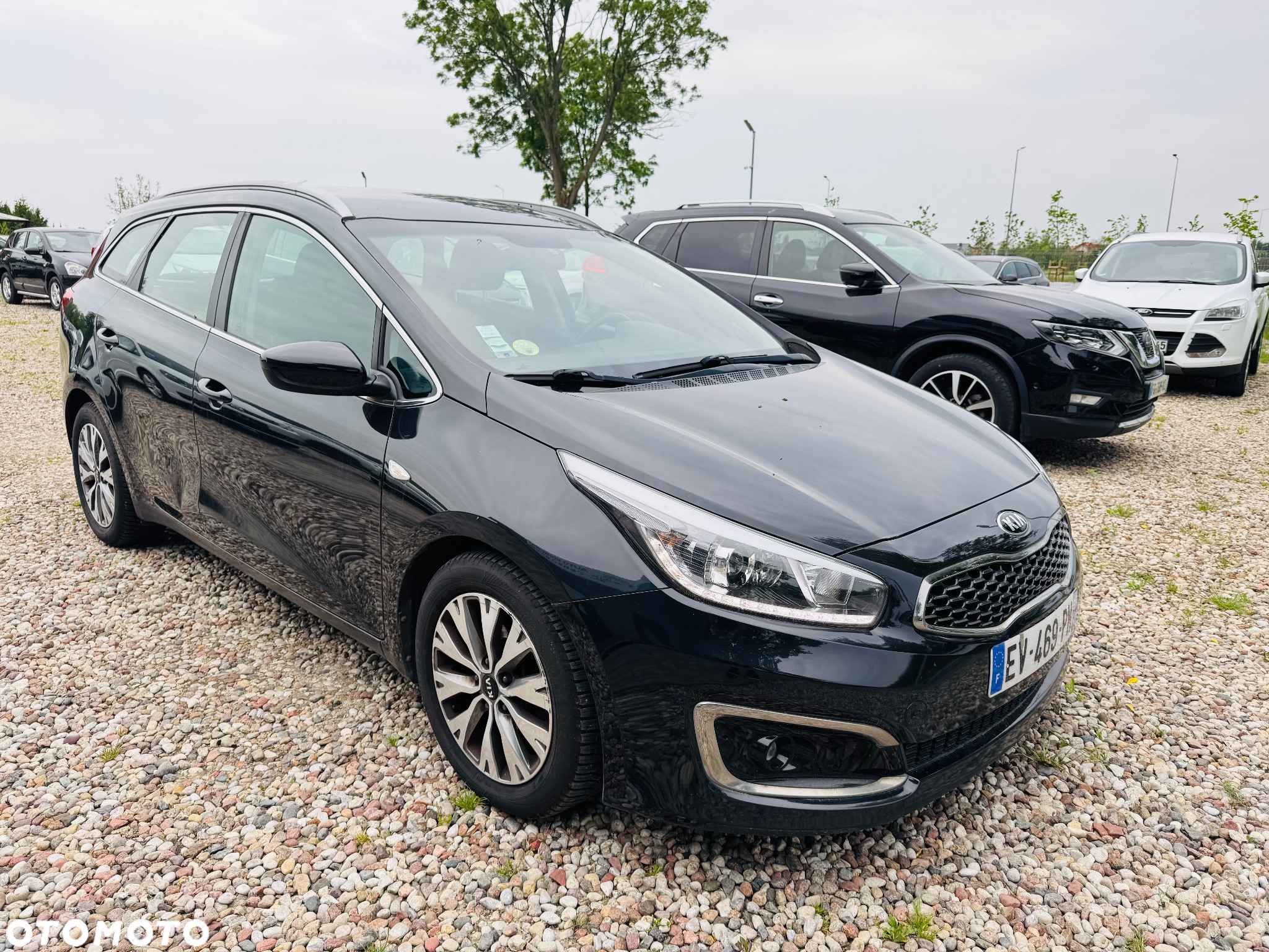 Kia Ceed 1.6 CRDi 136 ISG Spirit - 2