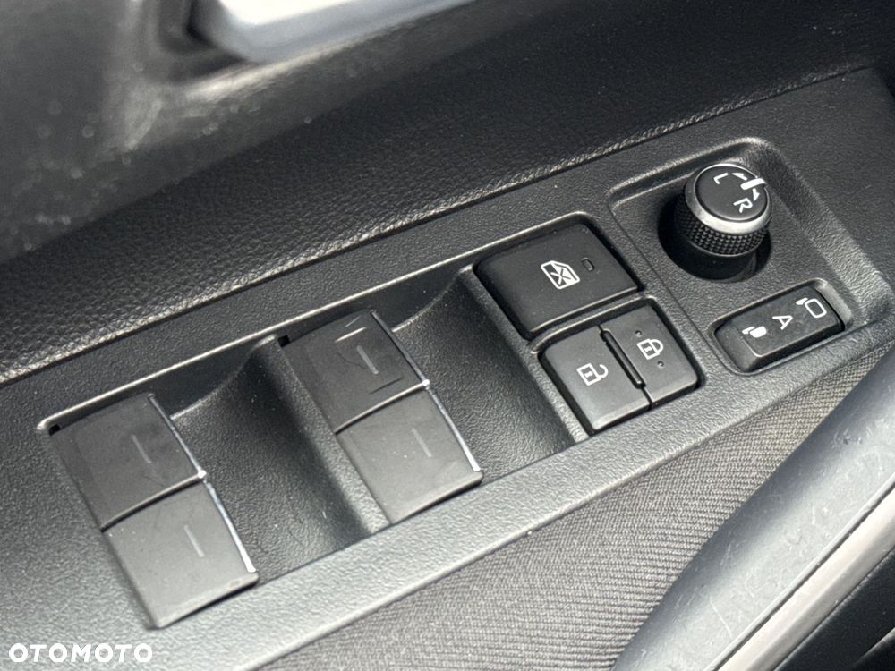 Toyota Corolla 1.8 Hybrid Comfort - 18