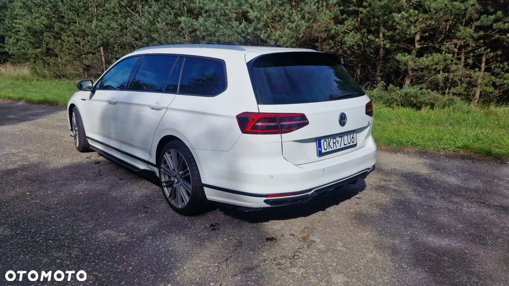 Volkswagen Passat - 2