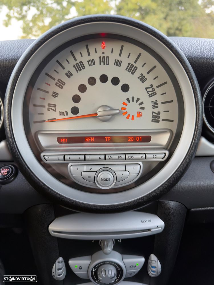 MINI Clubman Cooper D - 10