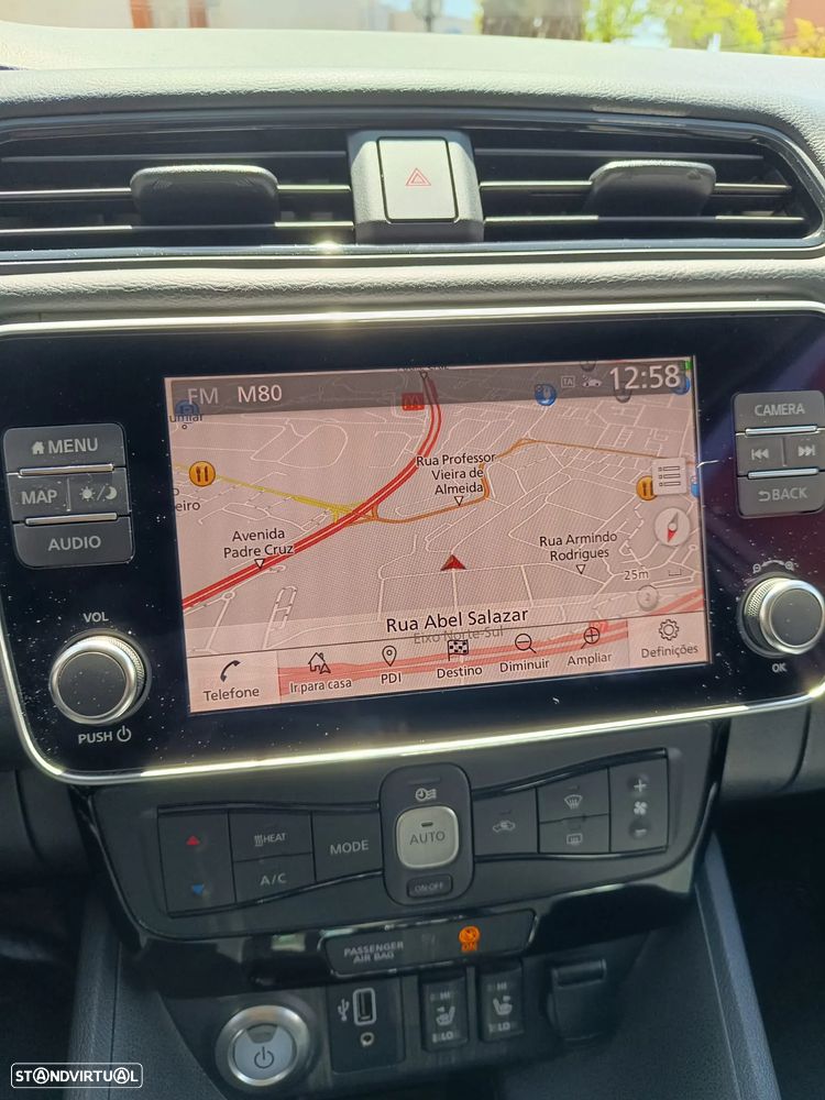 Nissan Leaf 40 kWh Tekna - 16