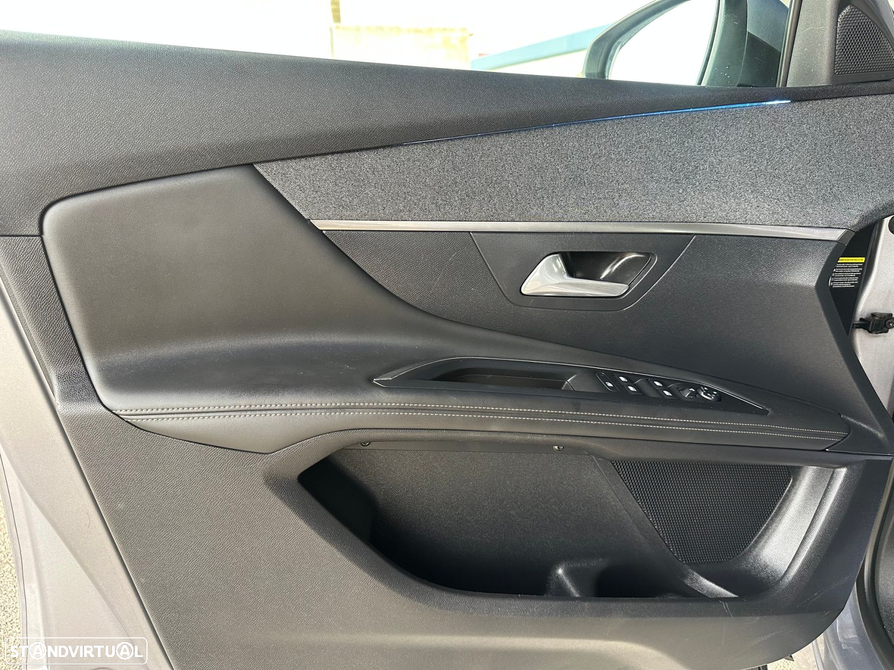 Peugeot 3008 1.6 BlueHDi Allure EAT6 - 18