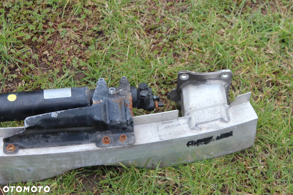 BELKA TYLNEGO ZDERZAKA AUDI RS6 C7 4G0616813 2015 - 4