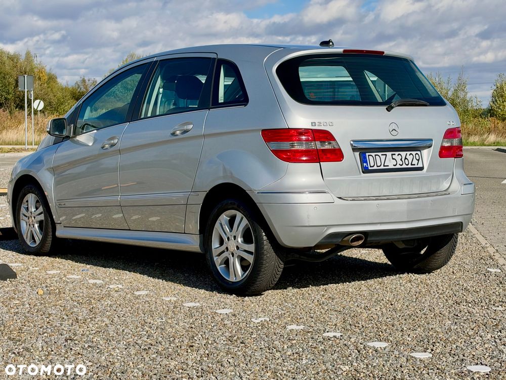 Mercedes-Benz B-Class 2010 photo 3