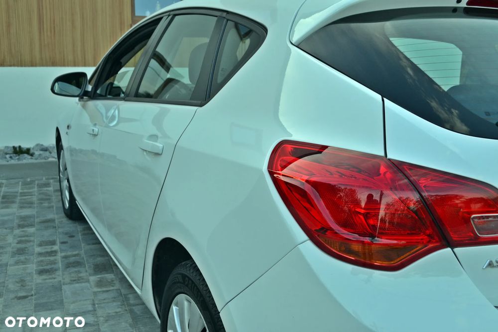 Opel Astra - 13