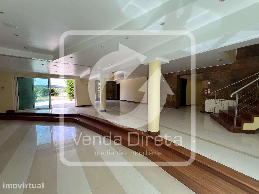 Moradia T6 com Piscina, 1.163 m² de Construção em Terreno de 4.857 ... - Grande imagem: 2/60