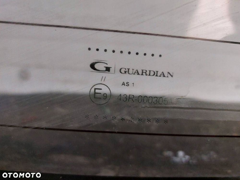 SZYBA CZOŁOWA PODGRZEWANA GRAND VOYAGER III - 2