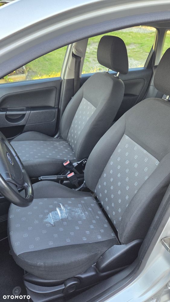 Ford Fiesta 1.4 - 8