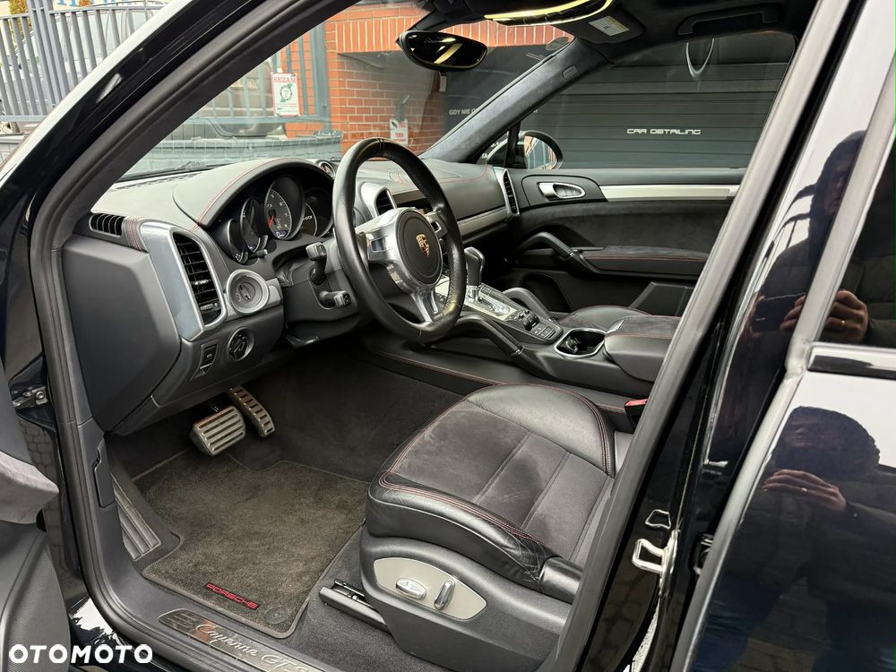 Porsche Cayenne GTS Tiptronic S - 11