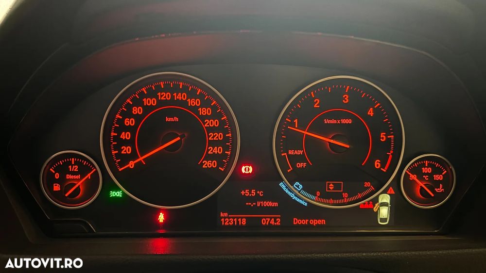 BMW Seria 3 318d GT Sport Line - 15