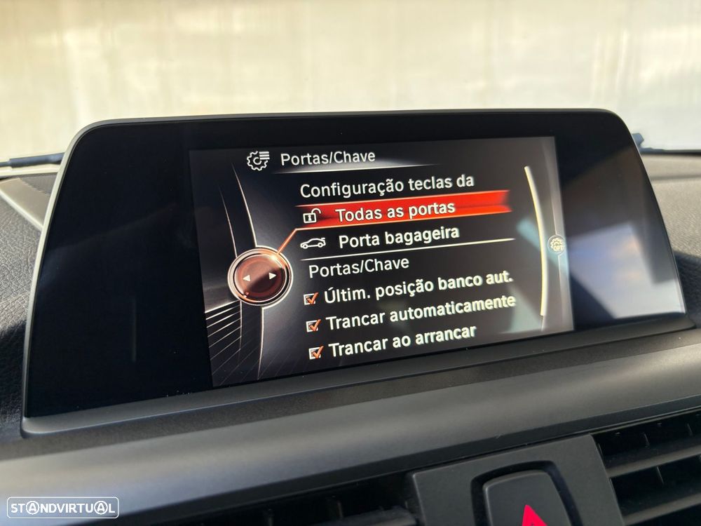 BMW 220 d Coupe Pack M Auto - 37