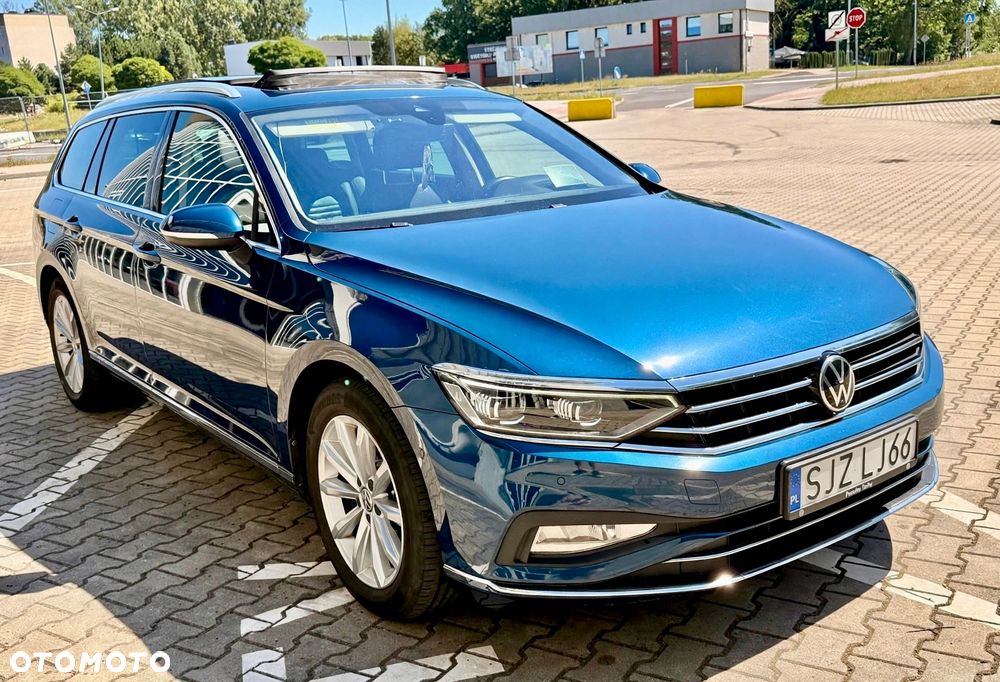Volkswagen Passat 2.0 TDI SCR DSG 4Motion Elegance - 2