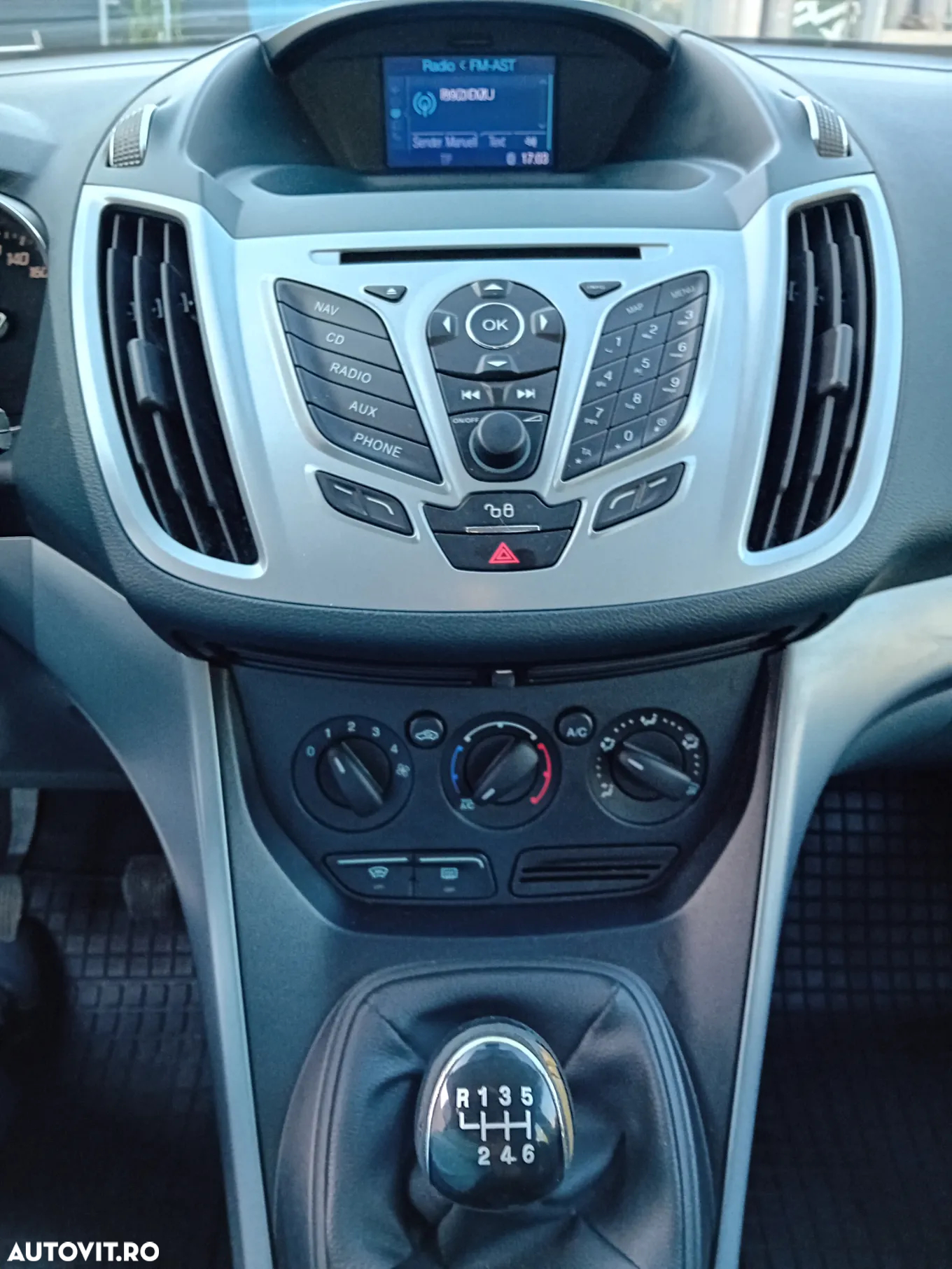 Ford Focus Turnier 1.6 EcoBoost Start-Stopp-System Titanium - 6