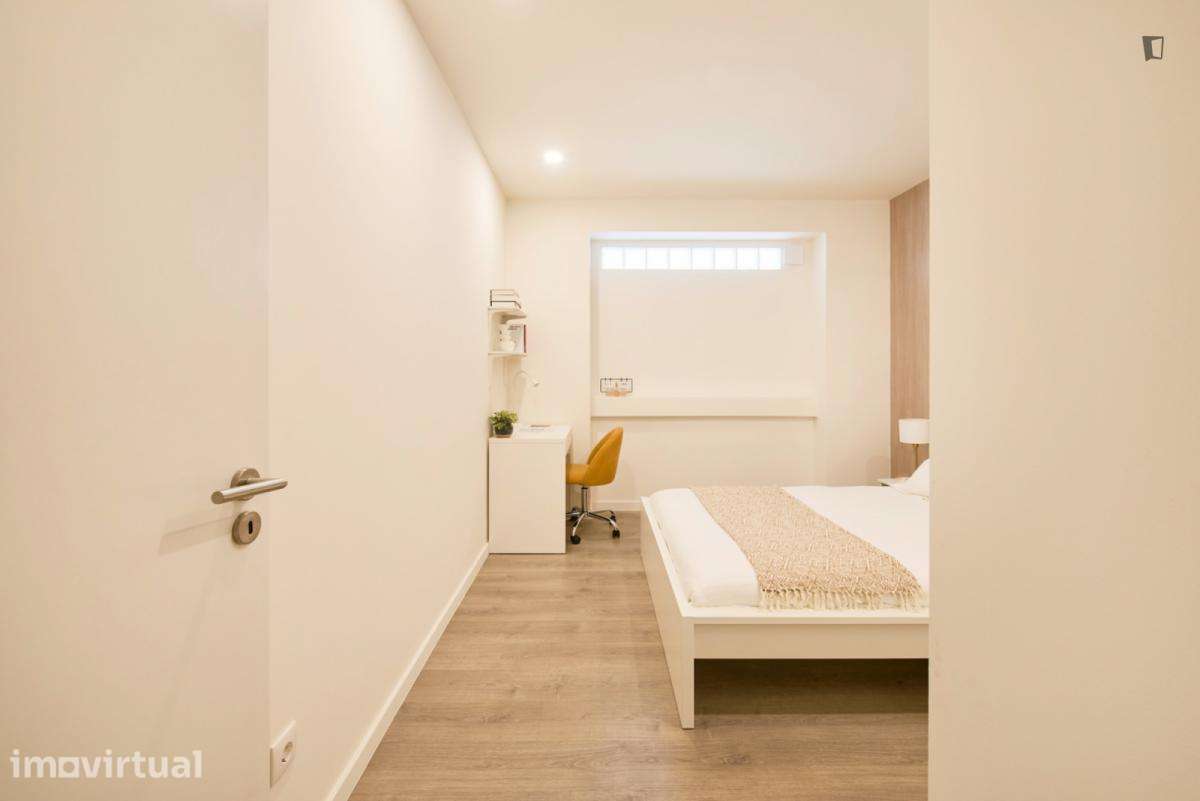 Quarto - localizado em Roma-Areeiro Lisbon - Grande imagem: 2/31