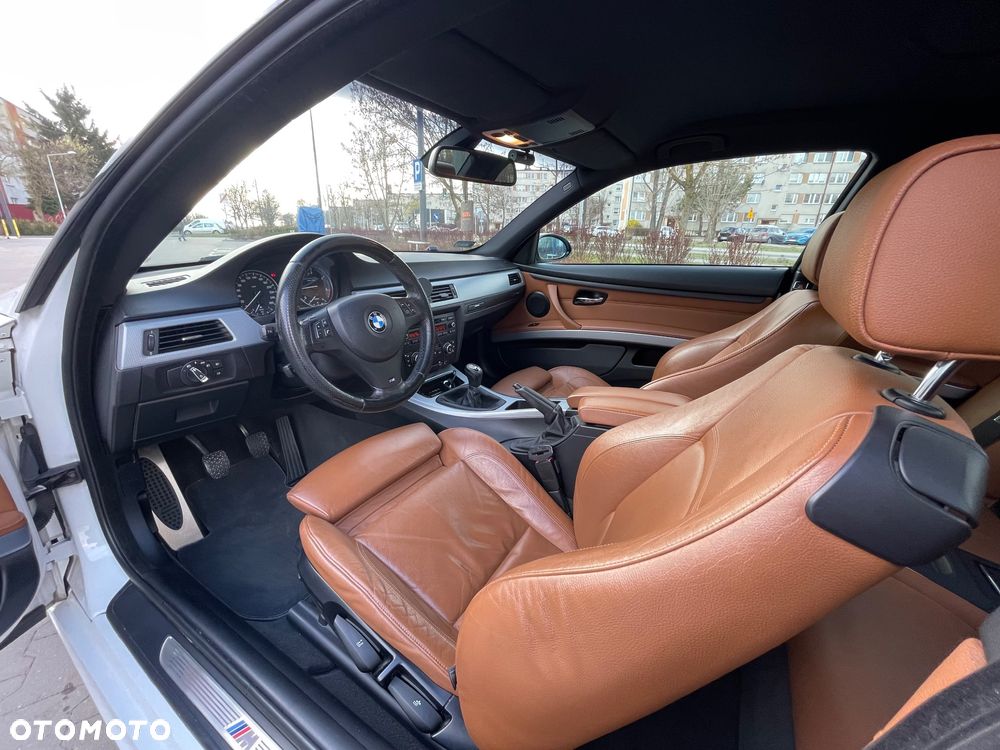 BMW Seria 3 320d - 16