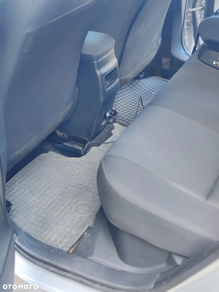 Toyota Auris - 9