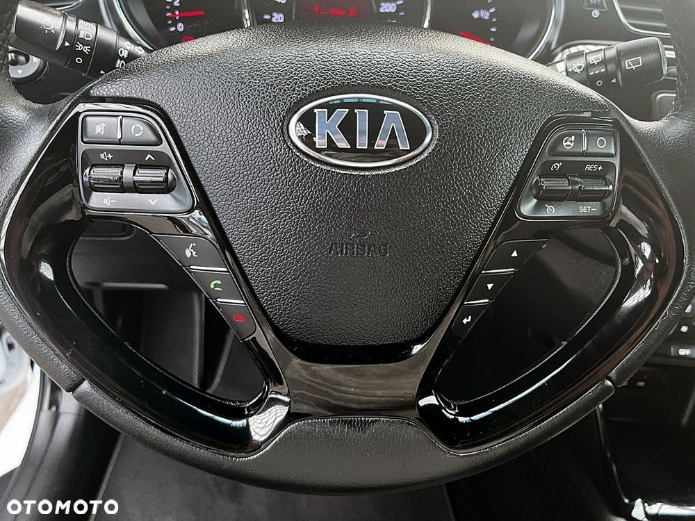 Kia Ceed - 19