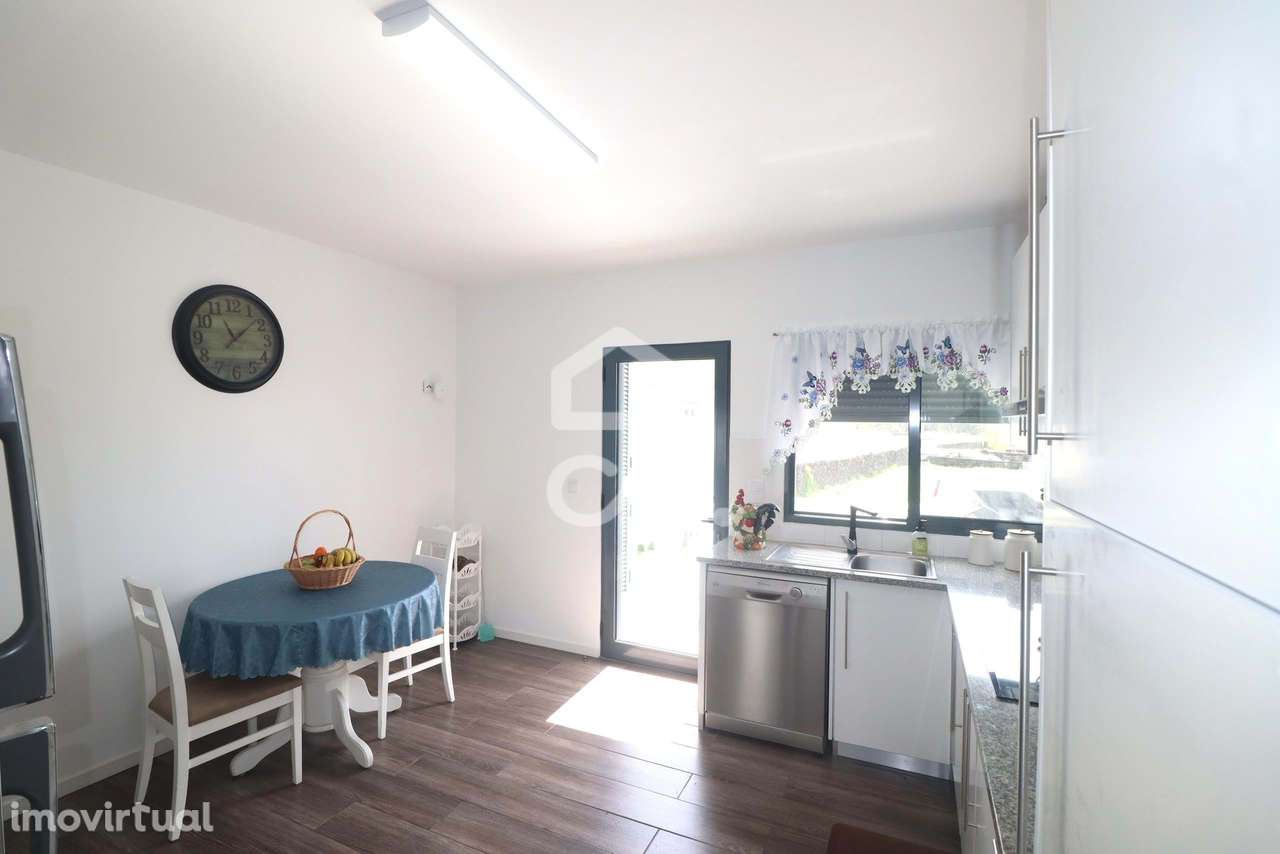 Apartamento Duplex com 2 Quartos - Cabouco - Lagoa - Grande imagem: 3/19