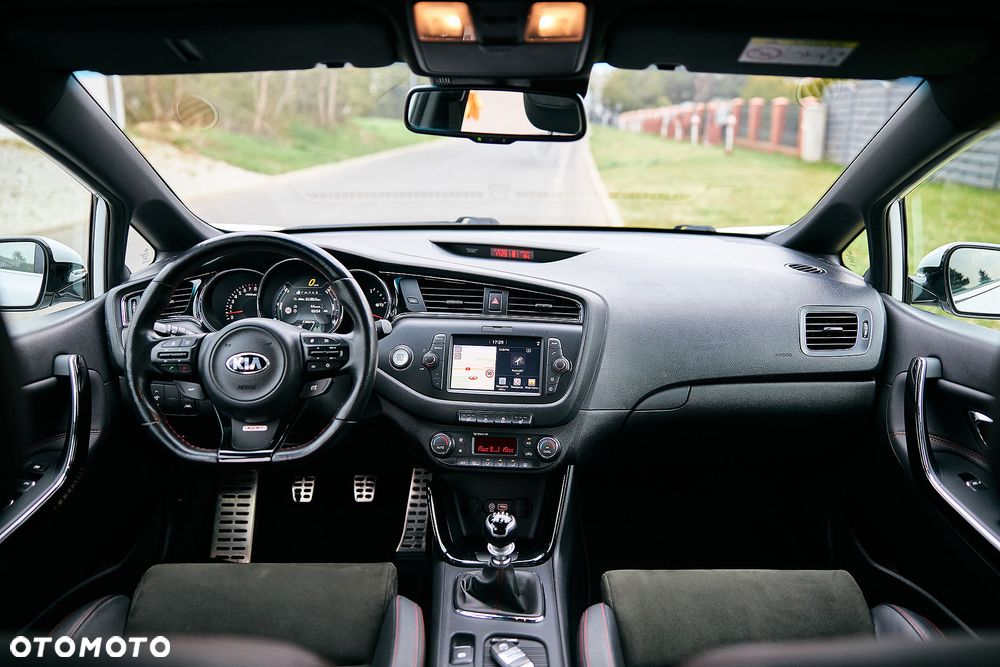 Kia Ceed 1.6 T-GDI GT-Track - 29