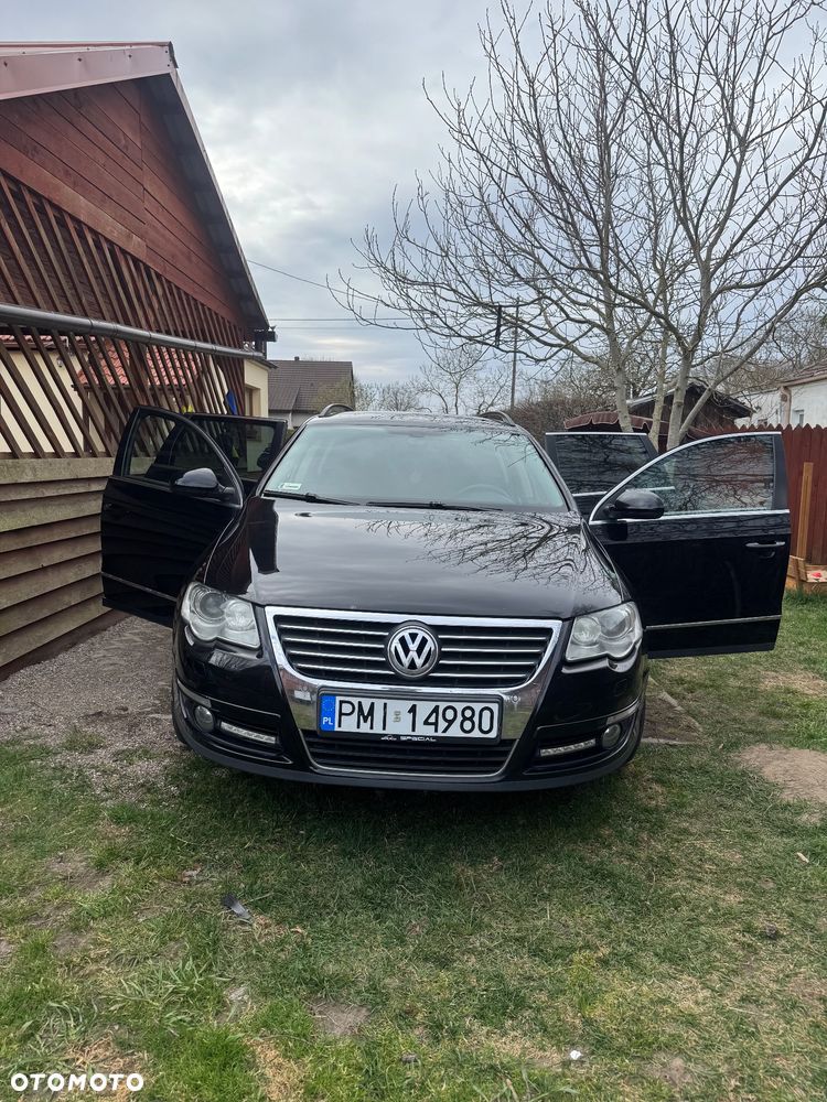 Volkswagen Passat 2.0 TDI DPF DSG Trendline - 4