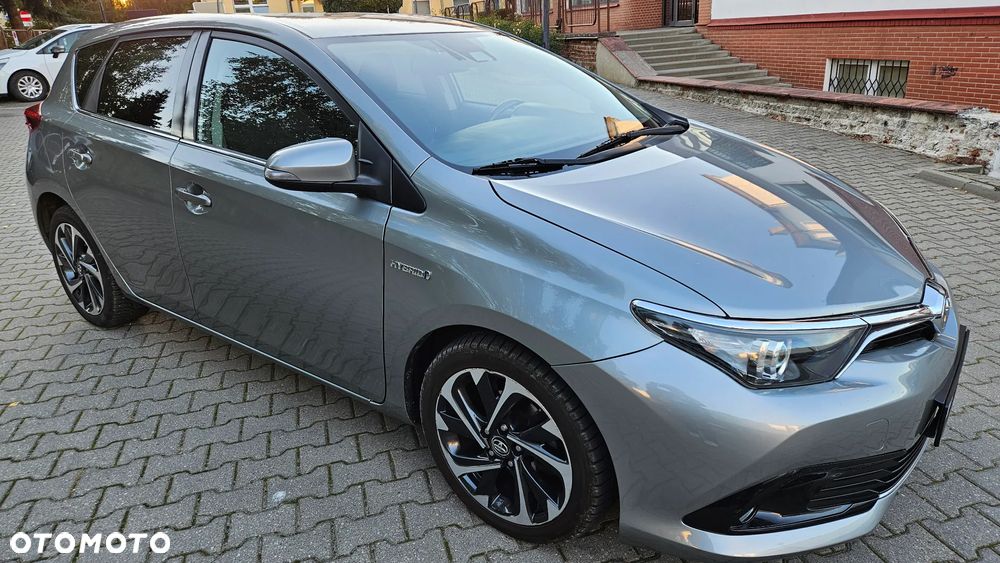 Toyota Auris Hybrid 135 Comfort - 1