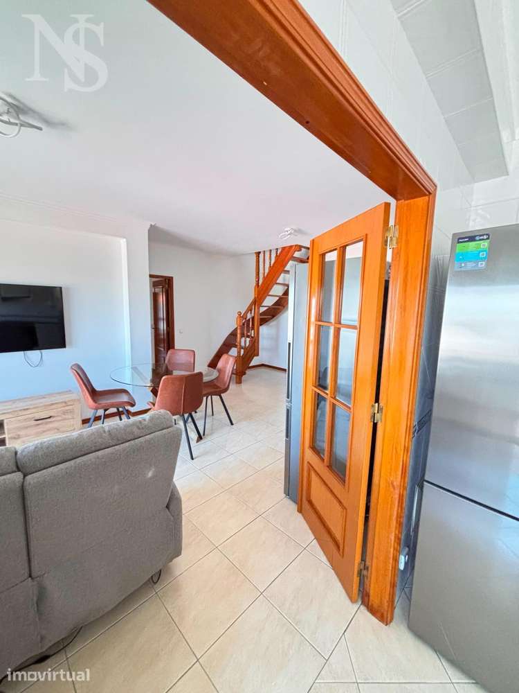 Apartamento T3 DUPLEX, Totalmente equipado e mobilado - Grande imagem: 4/31