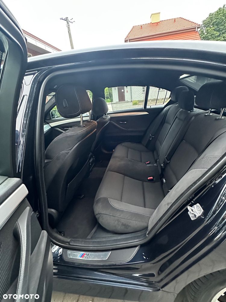 BMW Seria 5 535d xDrive - 13