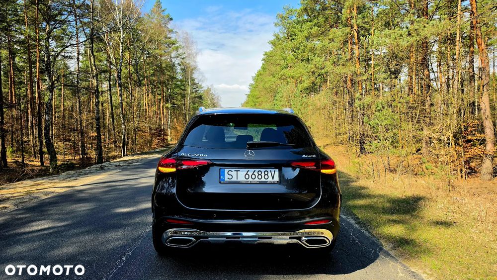 Mercedes-Benz GLC - 12