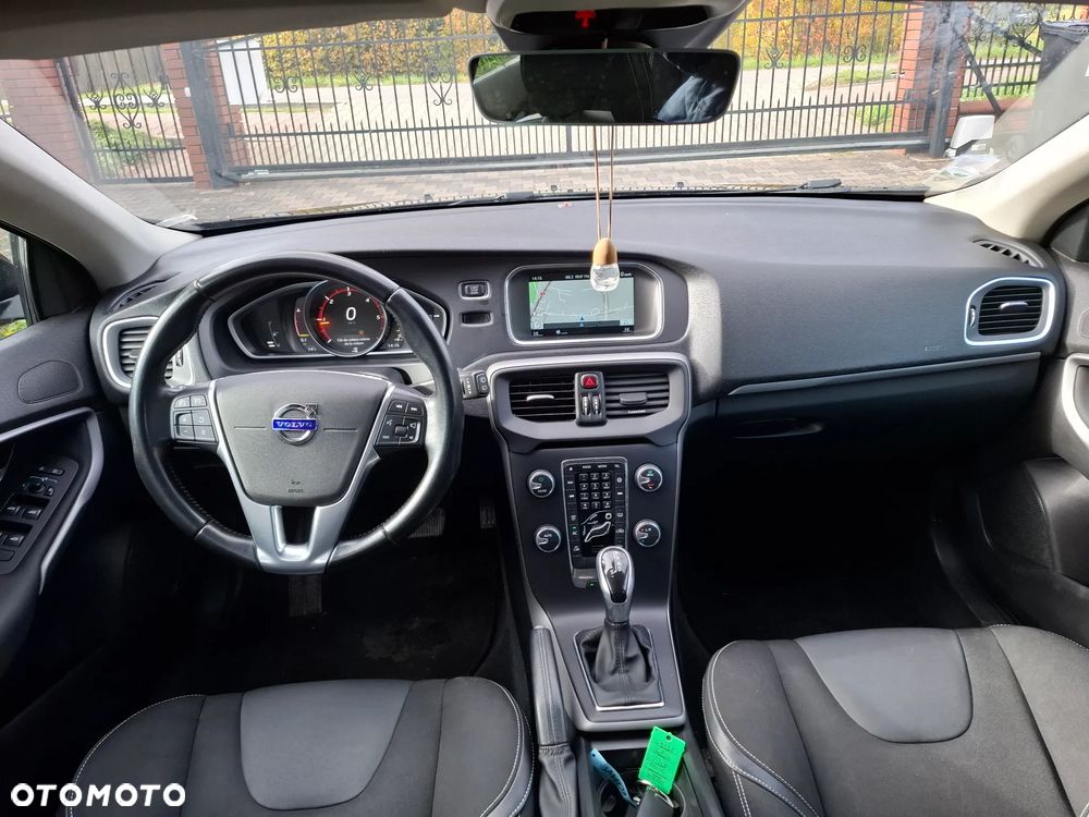 Volvo V40 2016