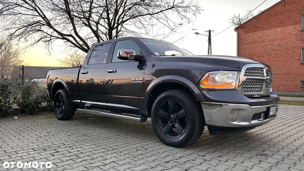 RAM 1500 5.7 Crew Cab Longbed Laramie Chrome - 6