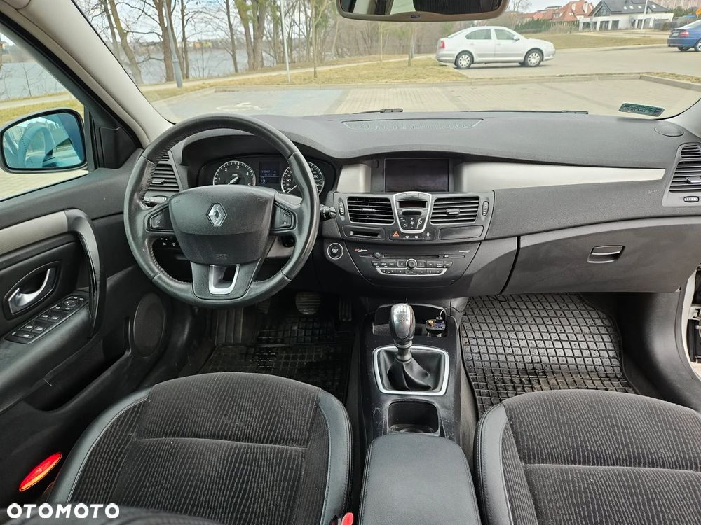 Renault Laguna - 8