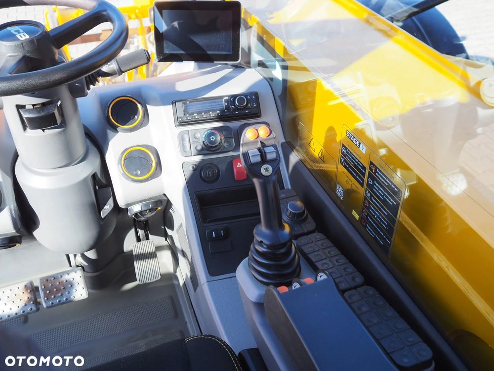 JCB 532-70 AGRISUPER - 11