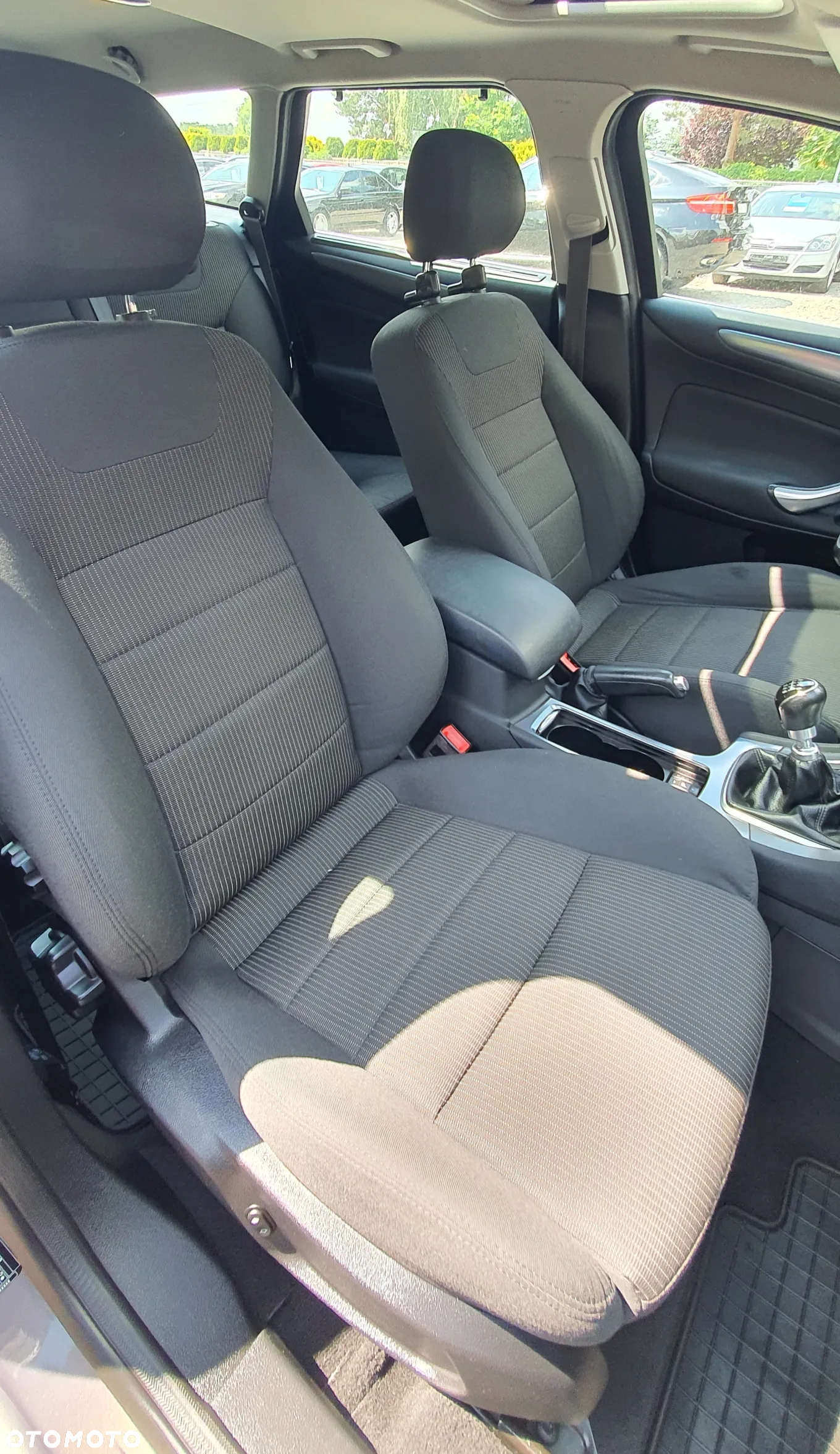 Ford Mondeo 2.0 TDCi Titanium - 23