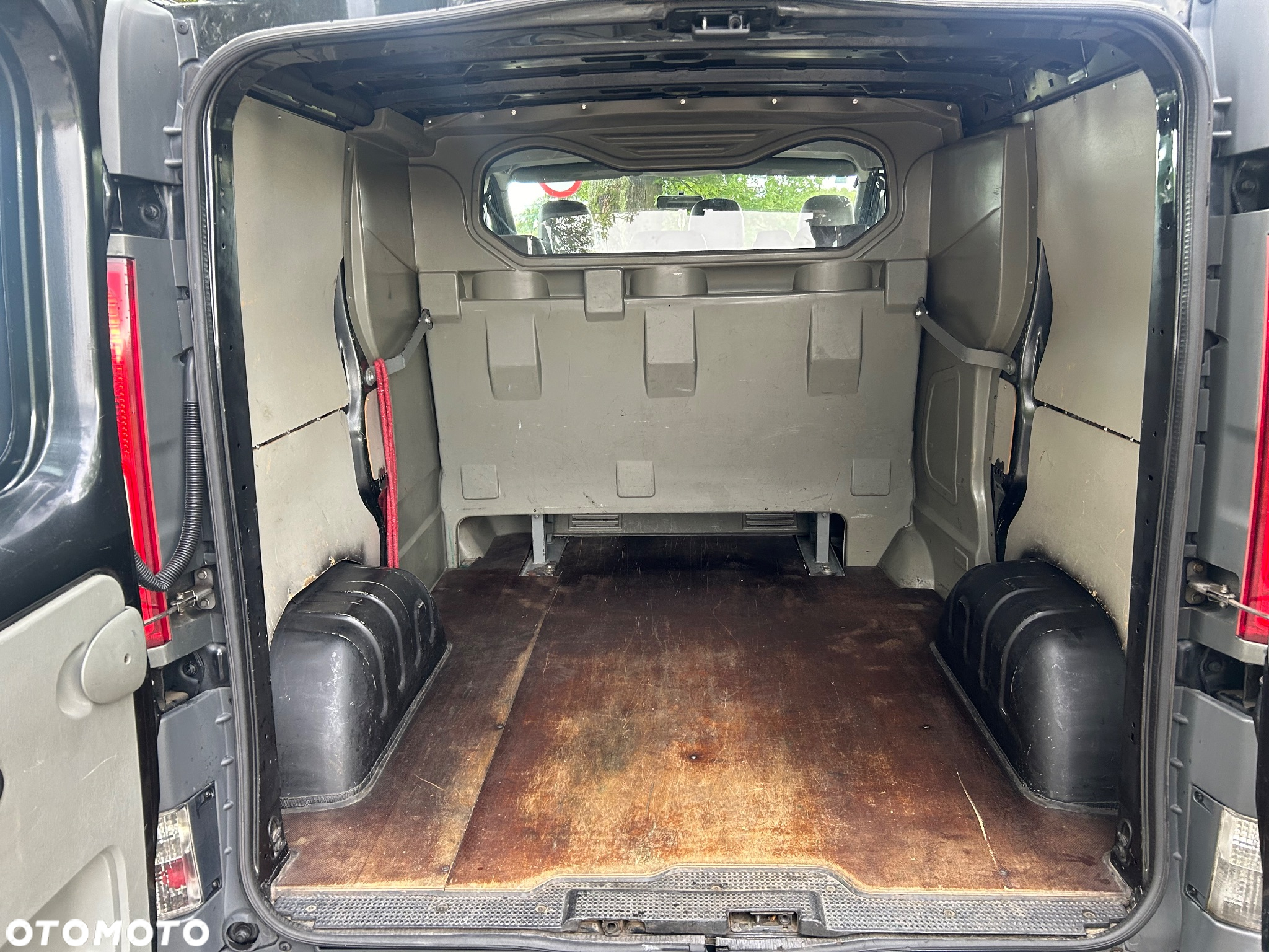 Opel Vivaro - 12