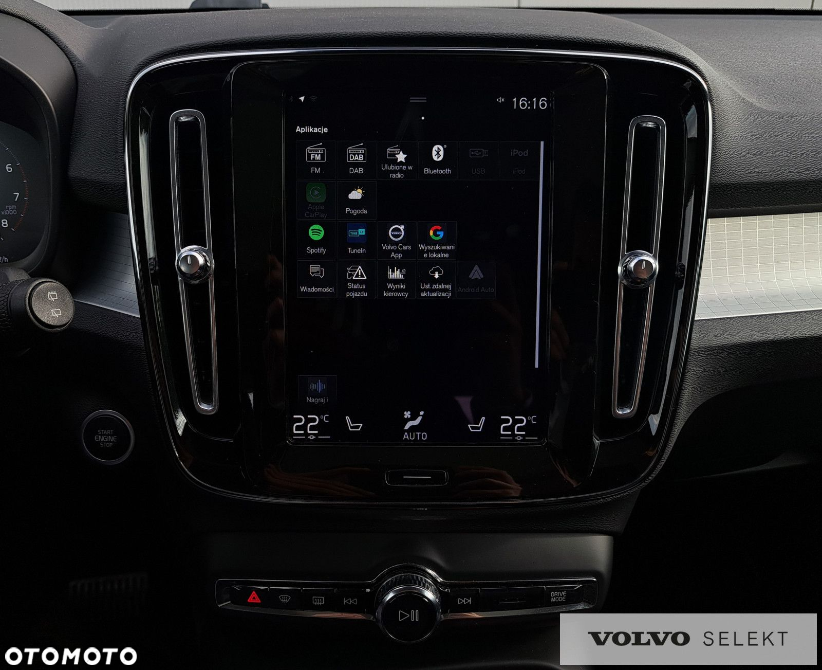 Volvo XC 40 - 18