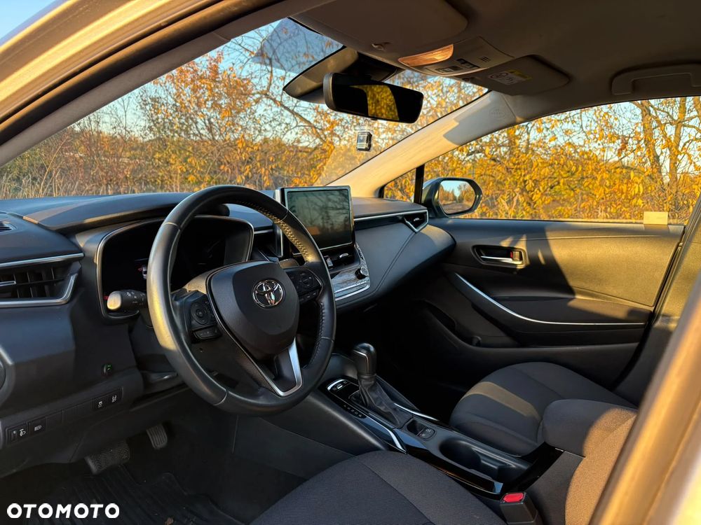 Toyota Corolla - 8