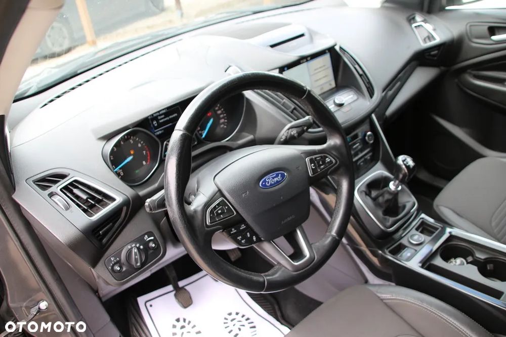 Ford Kuga 1.5 EcoBoost 2x4 SYNC - 10
