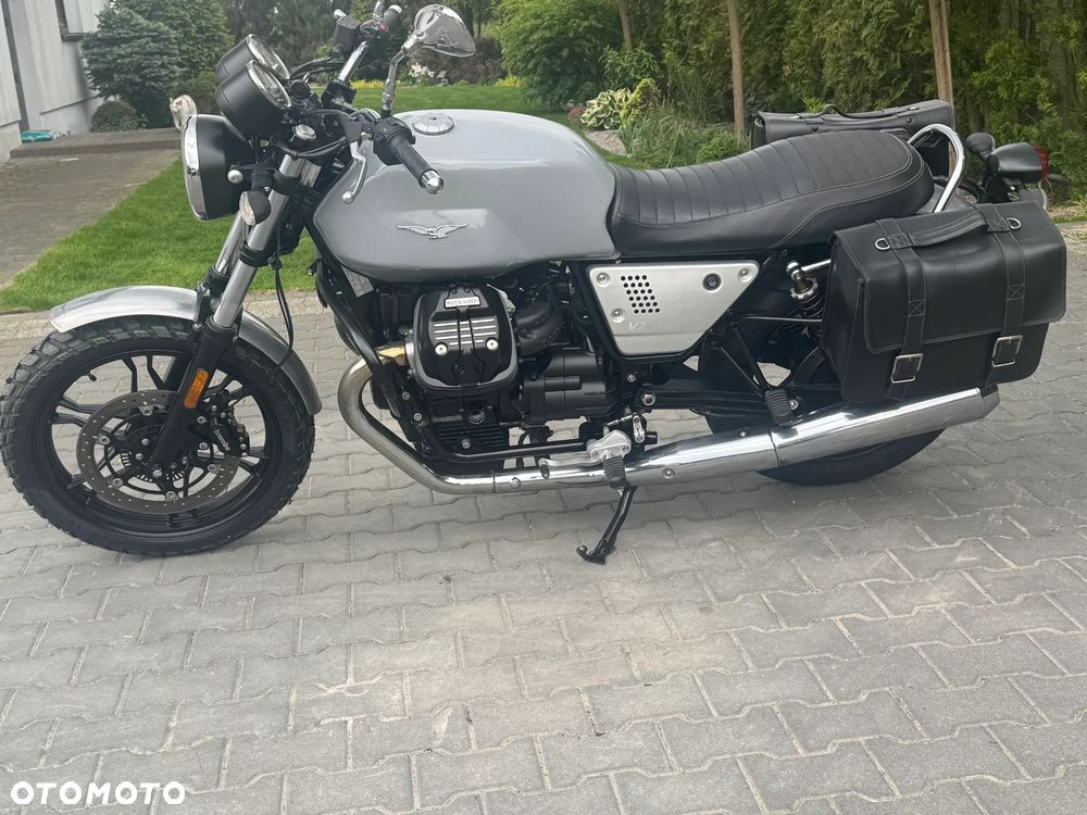 Moto Guzzi V7 - 14
